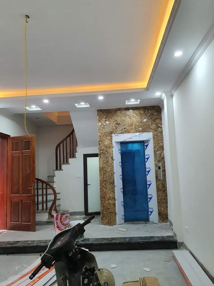 Bán nhà ngõ 228 Minh Khai ,Quận Hai Bà Trưng, 60m2x6 thang máy, ô tô tránh , kinh doanh