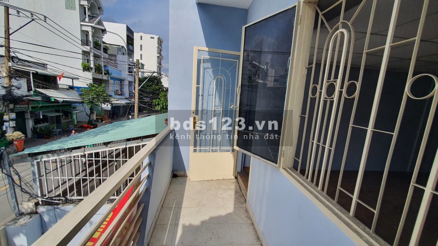 Cho thuê nhà nguyên căn mặt tiền chợ Tân Mỹ, 2 phòng ngủ, giá 15 triệu/tháng, miễn trung gian