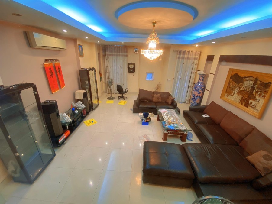 Chính chủ cần bán nhà riêng ở Nguyễn Khang, Cầu Giấy, 90m2, 6 tầng, Ô tô tránh, kinh doanh, thông