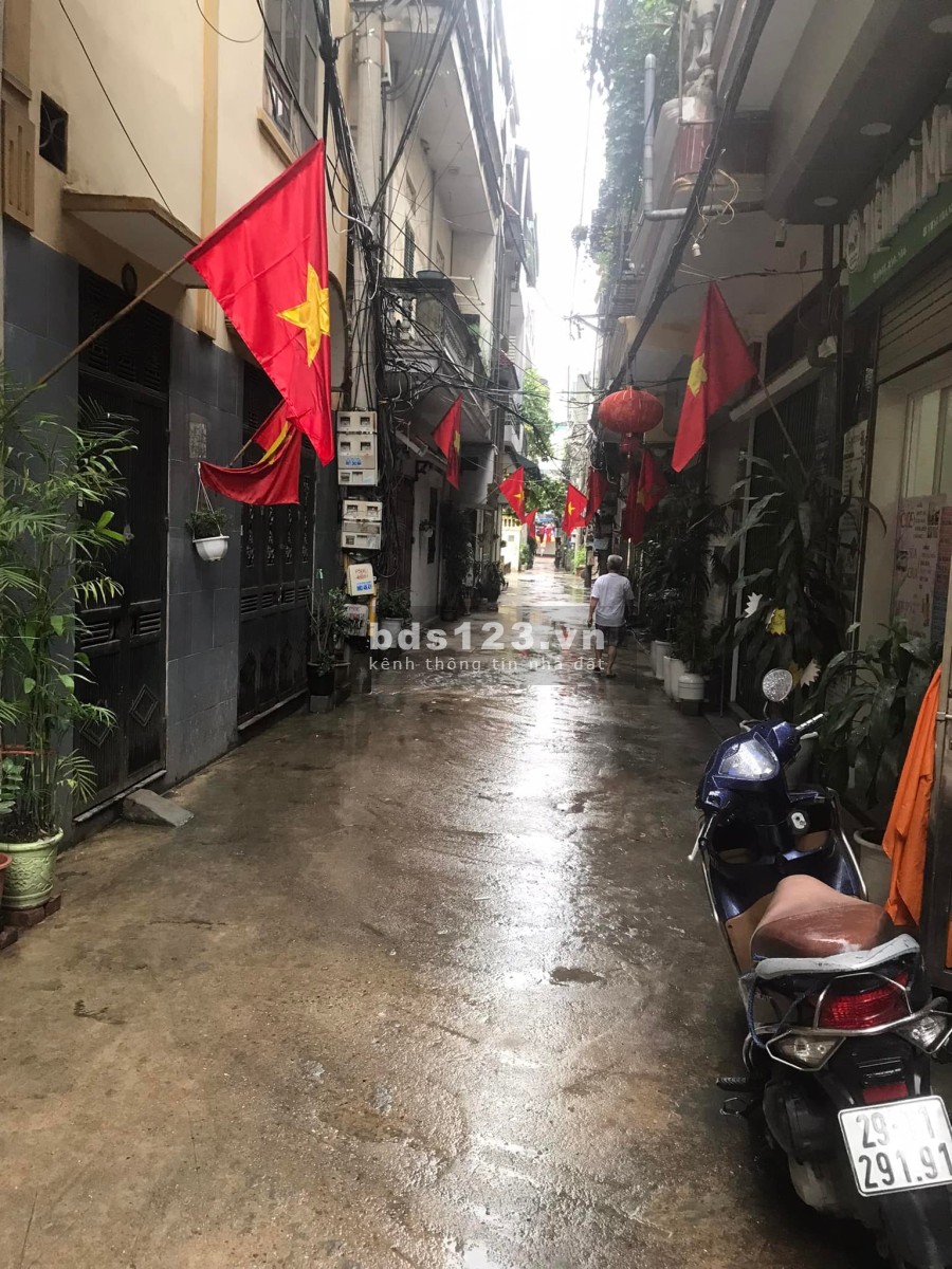 Nhà phân lô 40m ô tô đỗ Tô Hiệu Quận Hà Đông tiện ích đầy đủ giá bán chỉ 4,6 tỷ