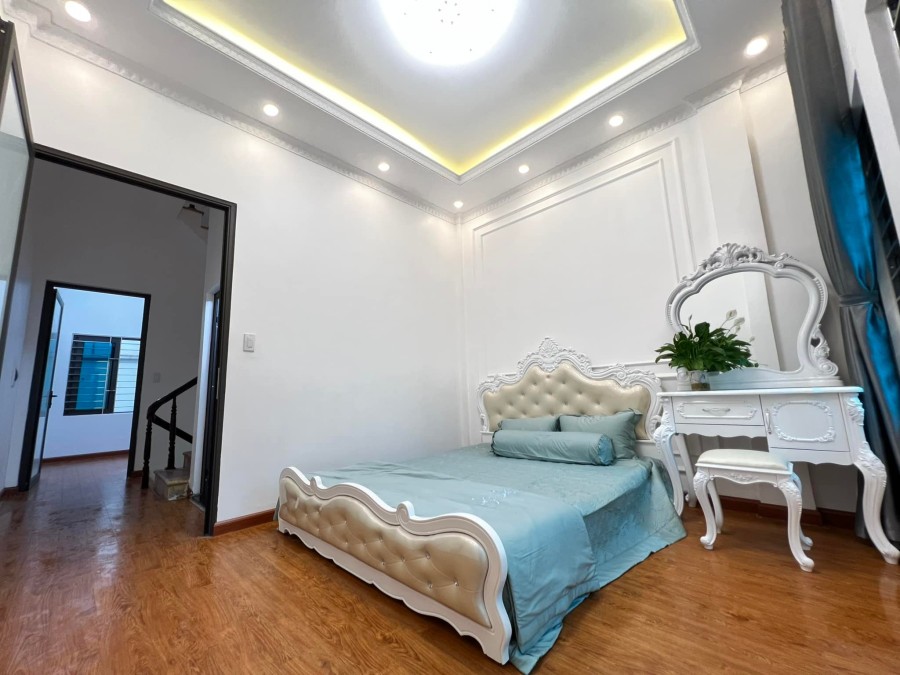 Chính chủ bán nhà mới Khương Trung, giá bán 2.75 tỷ, có gia lộc liên hệ 0981910018