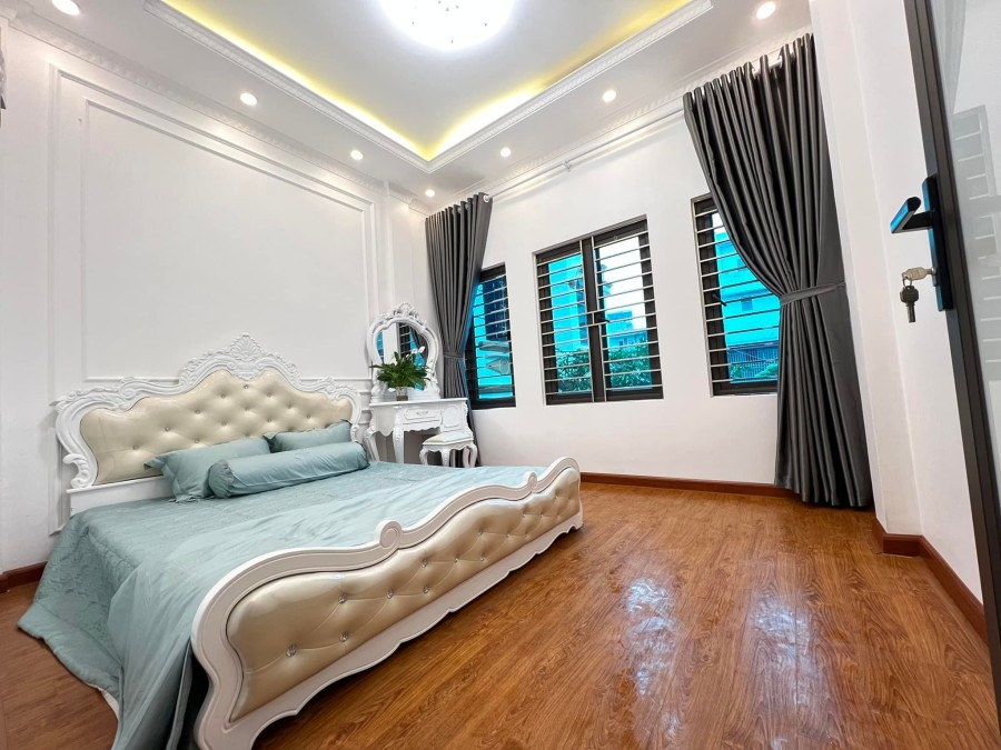 Chính chủ bán nhà mới Khương Trung, giá bán 2.75 tỷ, có gia lộc liên hệ 0981910018