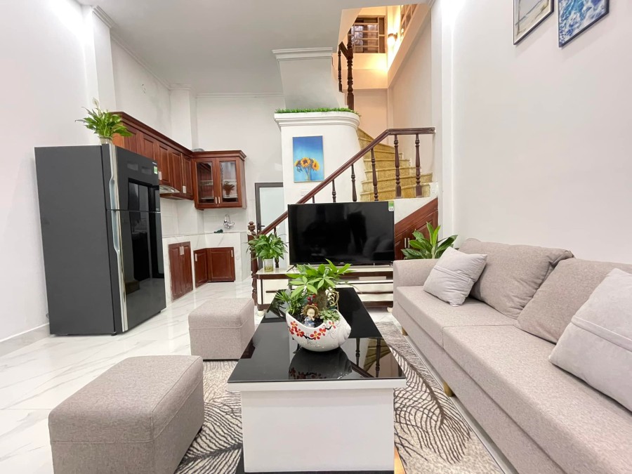Chính chủ bán nhà mới Khương Trung, giá bán 2.75 tỷ, có gia lộc liên hệ 0981910018