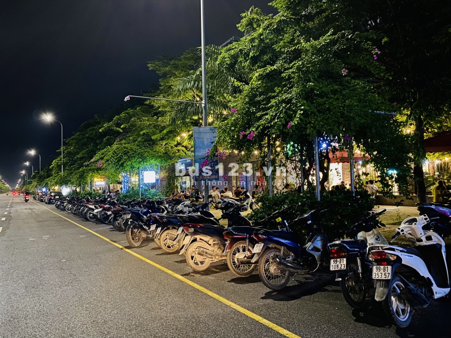 Chính chủ bán căn shophouse diện tích 120m2, đường chính 56m, đã có sổ hồng