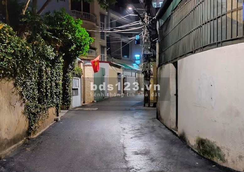 Bán nhà Nguyễn Văn Cừ, Ngọc Lâm, Long Biên, 50m2, mt 8m, nhỉnh 4 tỷ