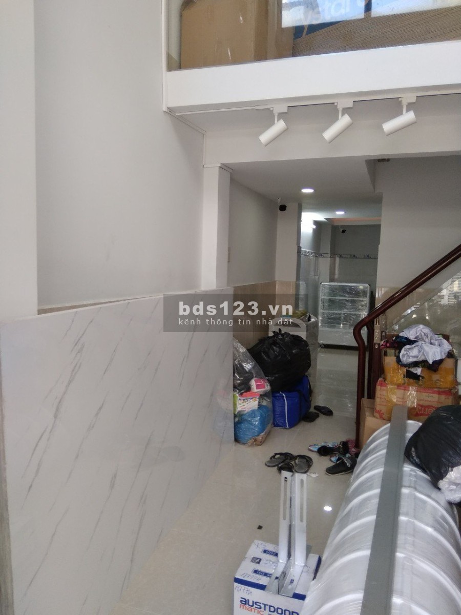 Cho thuê nhà nguyên căn 1 lửng 3 lầu hẻm 25 Nguyễn Cảnh Chân Quận 1, an ninh, yên tĩnh