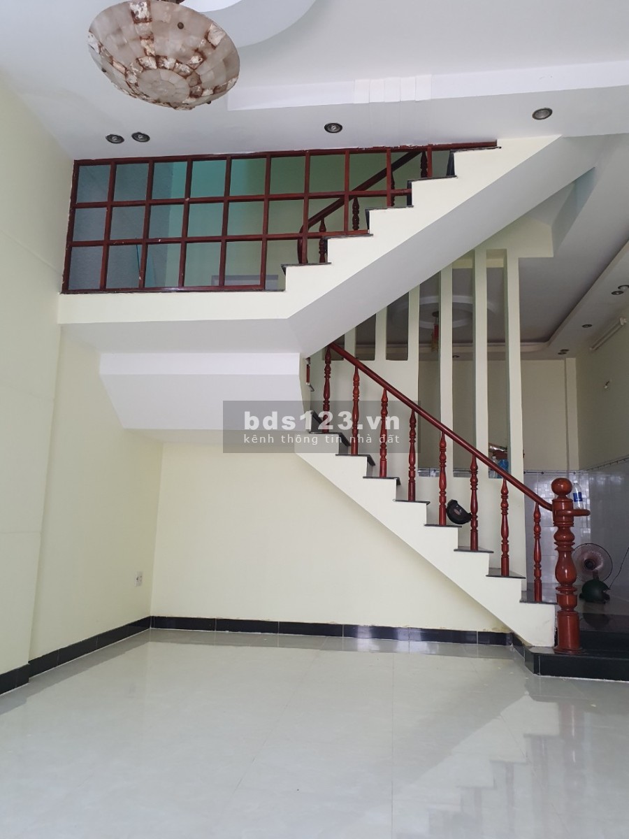 Chính chủ bán nhà 4 tầng, diện tích 82m2, giá 6.15 tỷ. Thới An 16, Thới An, Quận 12.