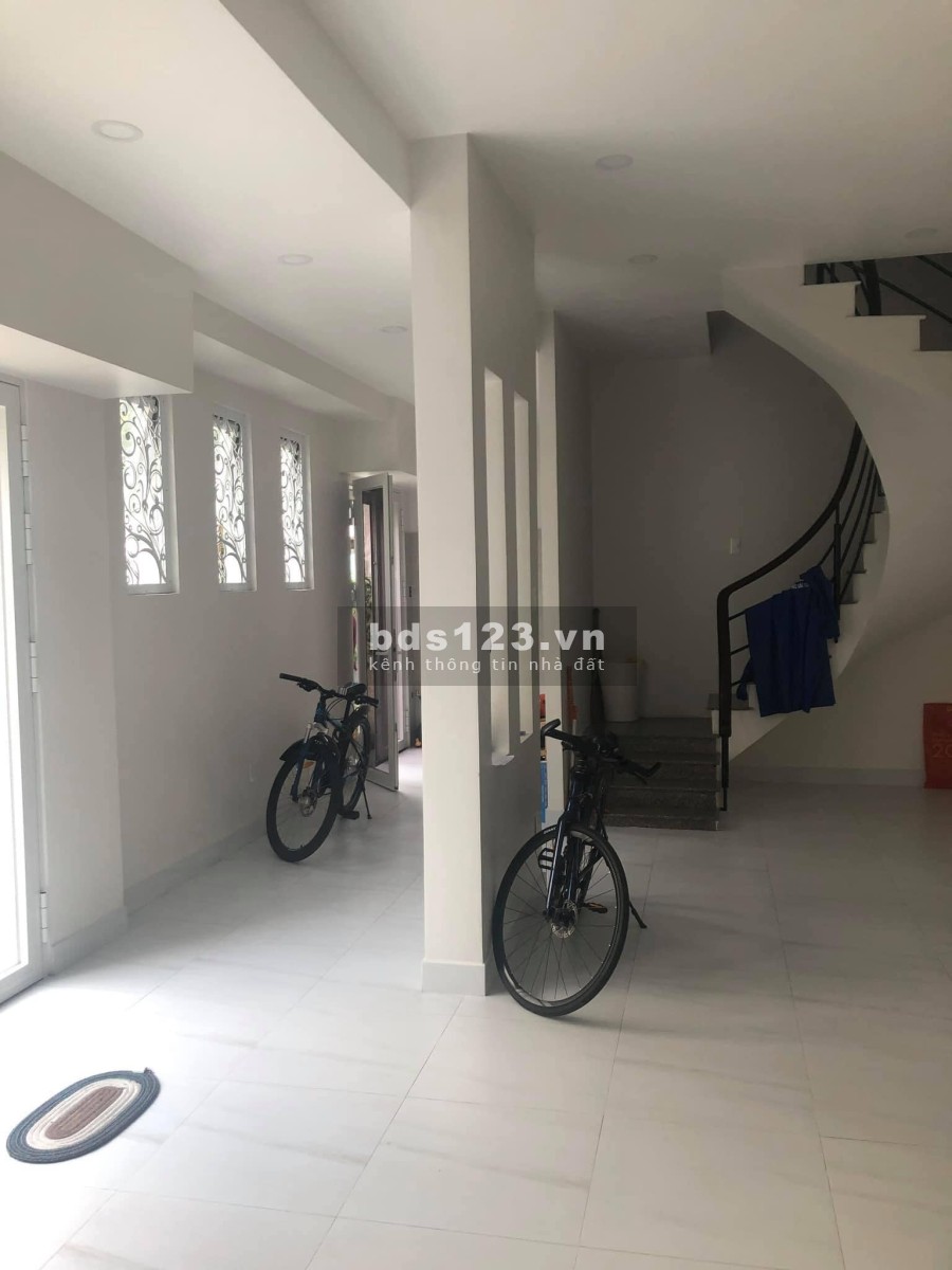 Cho thuê mặt bằng diện tích sử dụng 8x11m Nam Kỳ Khởi Nghĩa, Quận 3 lh 0338709529
