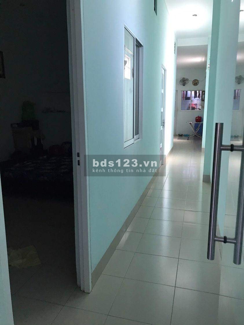 Chính chủ cần bán gấp nhà ngay trung tâm thành phố khu dân cư yên tĩnh, an ninh giá tốt