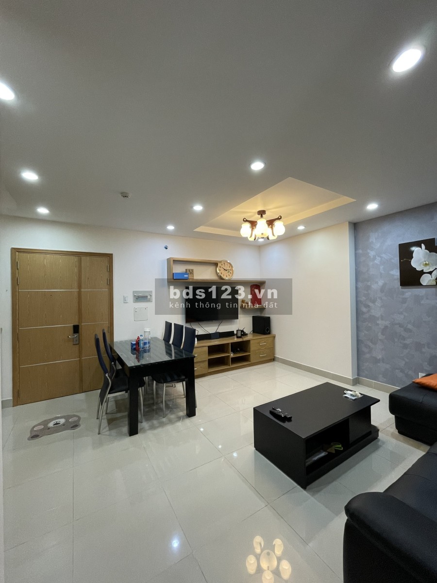 Tìm nữ sinh viên ở ghép căn hộ vào ơ được ngay, khu dân cư đông đúc, an ninh