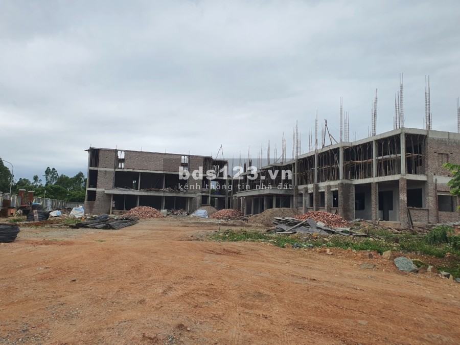 Cần bán gấp lô đất cực đẹp tại TP Phúc Yên, vị trí siêu đắc địa, liên hệ chính chủ 098.84.25.296