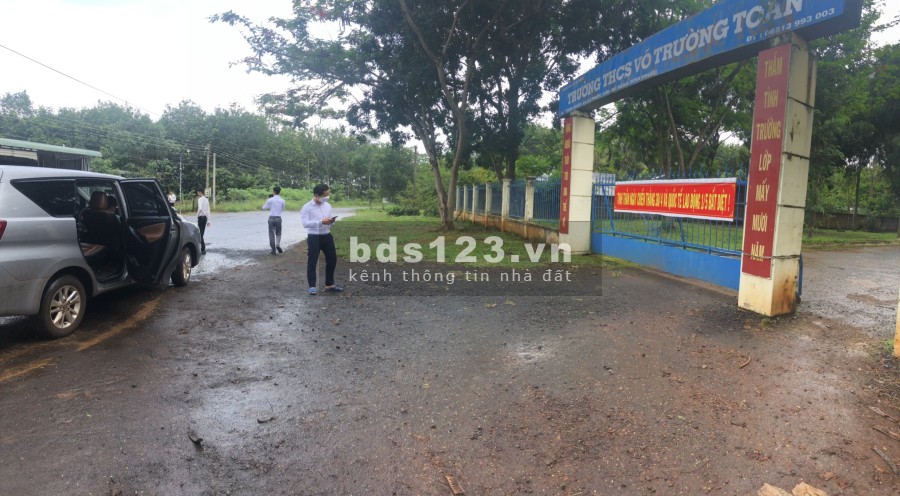 Kẹt tiền bán gấp đất Bù Đăng 250m2́́́́ (5x50)/ 559tr, 100m2 thổ cư, MT đường 18m, cách DT755 100m