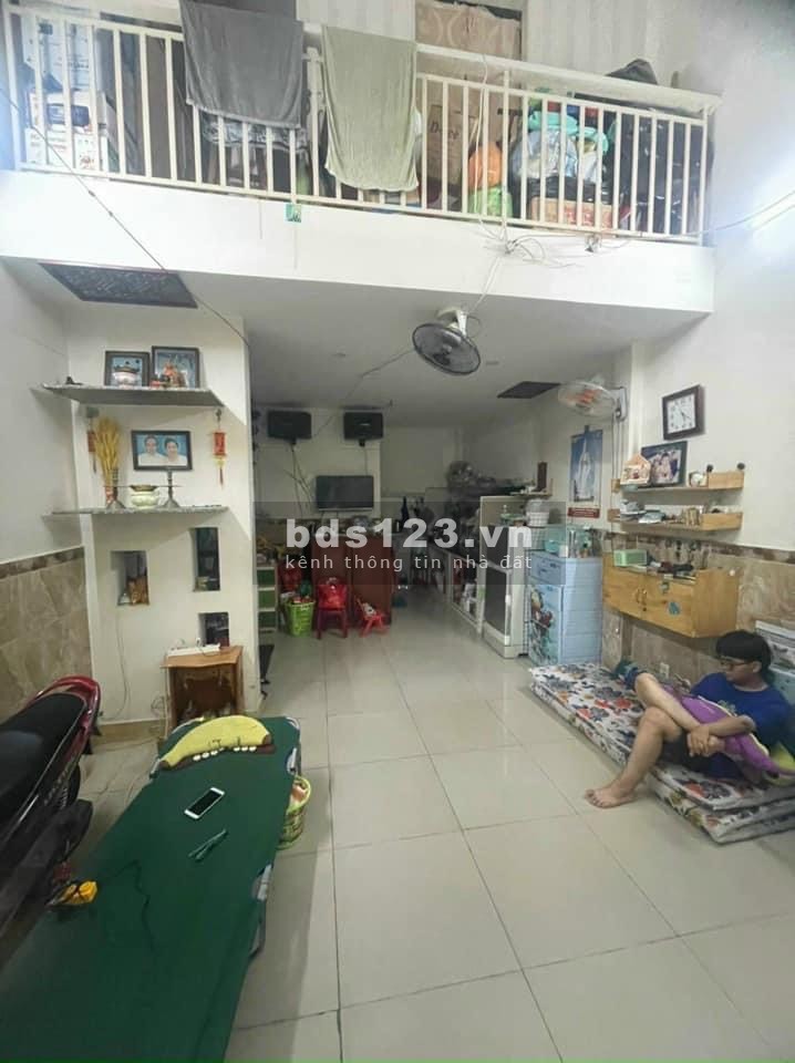 Thanh lý căn nhà 50m2 giá 1 tỷ 230 Đường Phan Văn Hớn, Xã Xuân Thới Thượng, Hóc Môn.