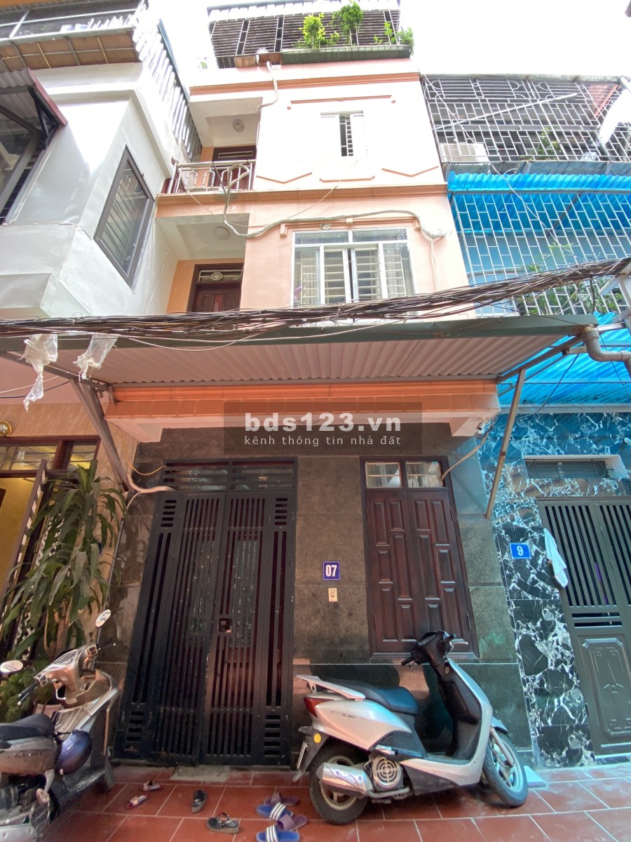 Bán nhà đất diện tích 34m2 chính chủ, quận Thanh Xuân, giá 2,9 tỷ