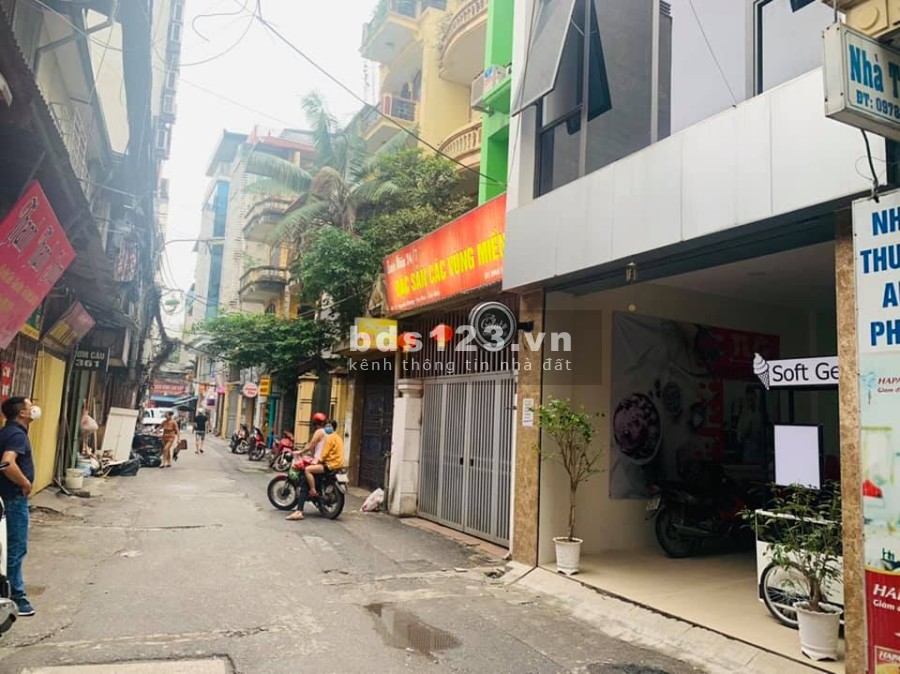 Nhà C4 mặt phố Nguyễn Khang nhỏ diện tích 49m2 kinh doanh tốt giá 8 tỷ lh 0912442669