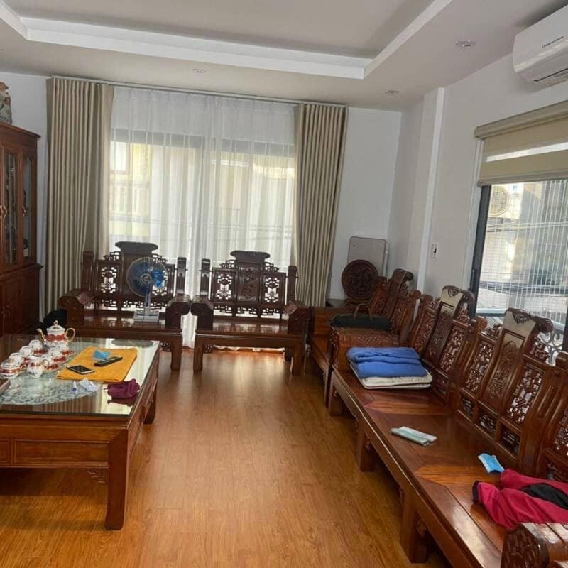 Lô góc 3 mặt thoáng thang máy, mặt ngõ ô tô 7 chỗ thông muôn nơi, kinh doanh gần hồ điều hoà