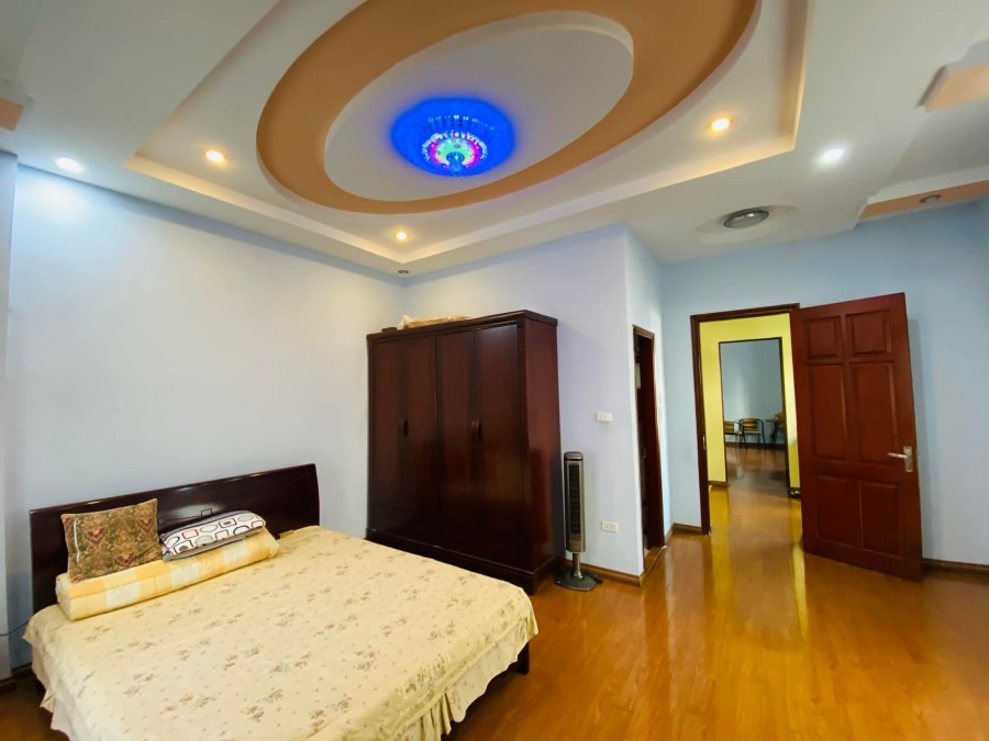 Cần bán gấp nhà riêng phân lô ở Nguyễn Trãi, Thanh Xuân, dt 65m2, 5 tầng, giá bán 11 tỷ