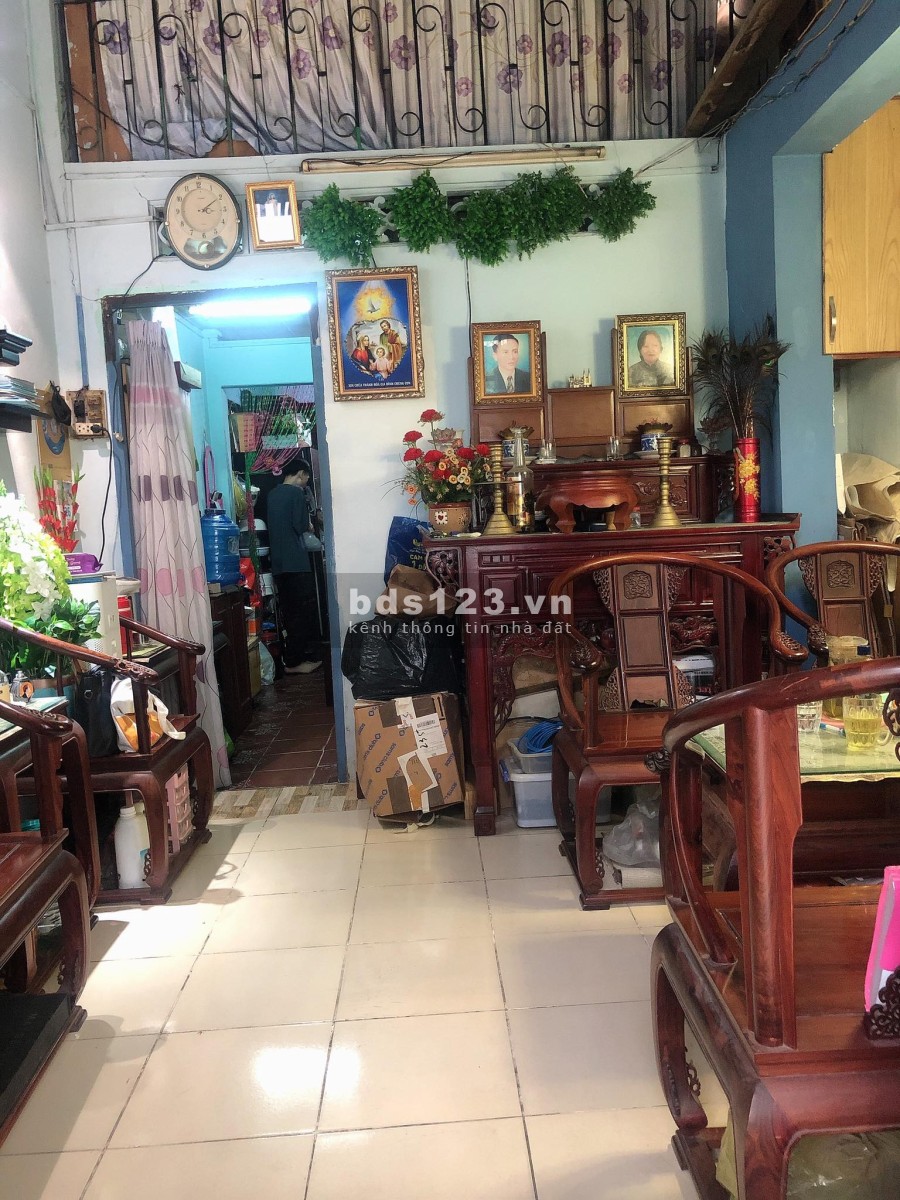 Gia đình tôi cần bán nhà Đông Hưng Thuận, diện tích sử dụng 8x11m, chỉ nhỉnh 3 tỷ