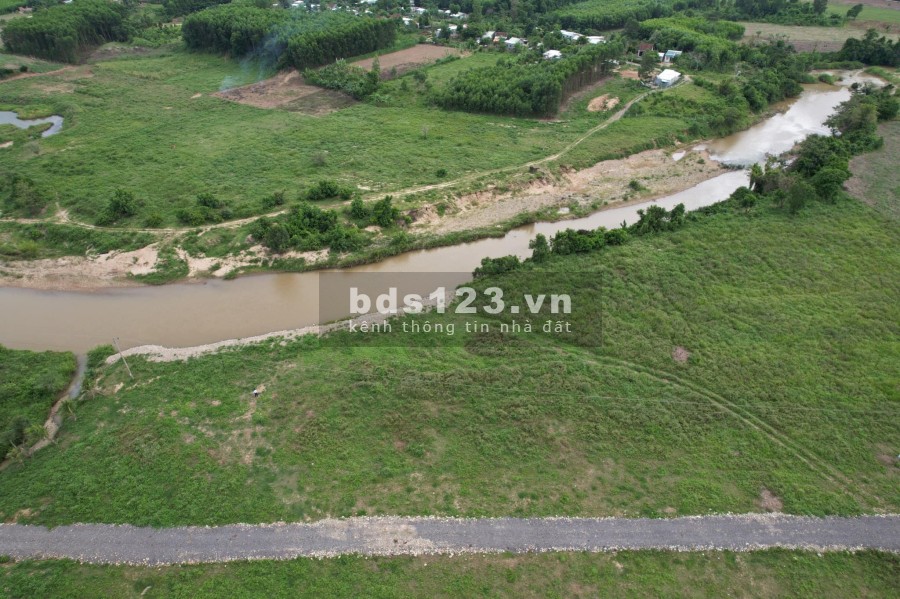 Cần ra đi gấp đất view sông sổ đỏ chính chủ giá đầu tư sinh lời, pháp lý bàn giao ngay