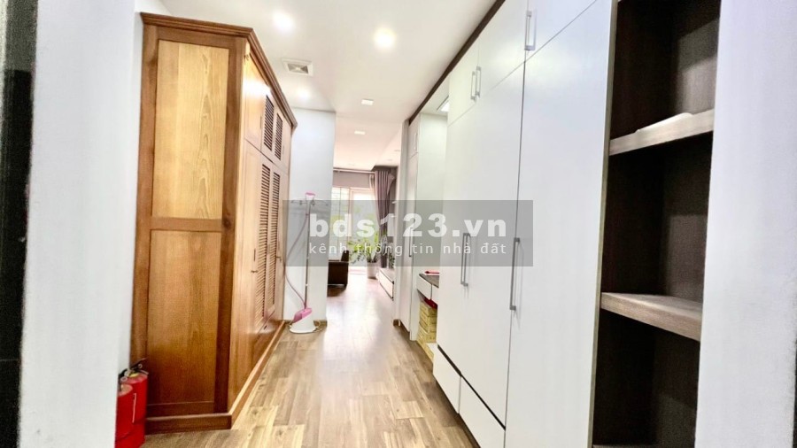 Bán nhà liền kề Văn Phú, hoàn thiện đẹp long lanh, ô chờ thang máy dtsd 84m2, 4 tầng