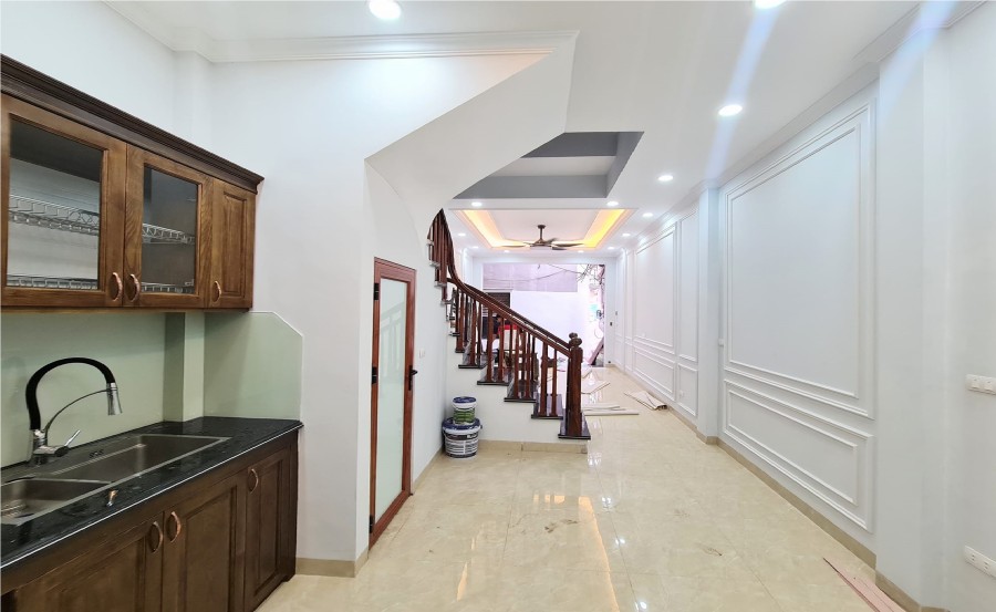Bán nhà Ngõ Quỳnh. Đẹp ở ngay dtsd 40m x 4 tầng giá bán 4.3 tỷ có thương lượng chính chủ