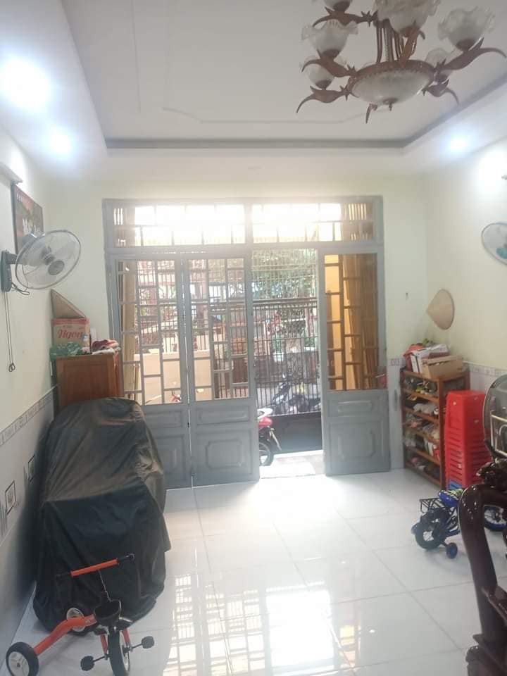 Bán nhà ở ngay sổ hồng riêng Hiệp Bình Phước, Thủ Đức, dtsd 45m2, ngang nở hậu 6, giá 2.95 tỷ
