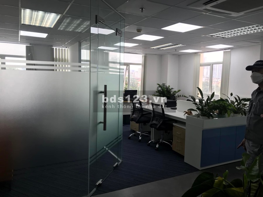 Cho thuê văn phòng Hoàng Quốc Việt, Cầu Giấy, Hà Nội giá 17.5 triệu/tháng, an ninh