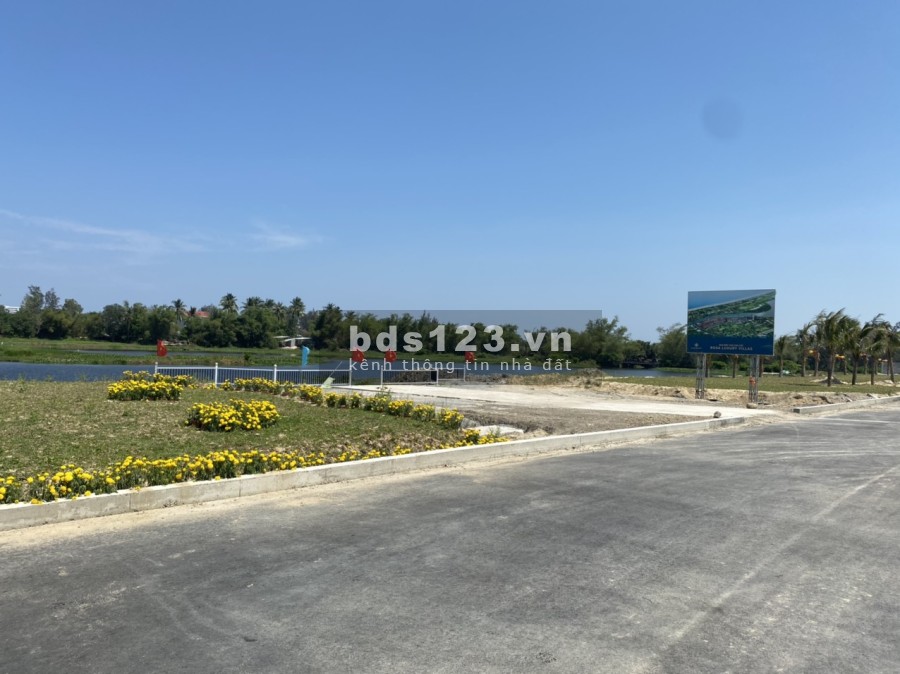 Bán đất nền biệt thự trực diện mặt sông Cổ Cò, gần biển, giá bán chỉ 23 triệu/m2 sổ sẵn