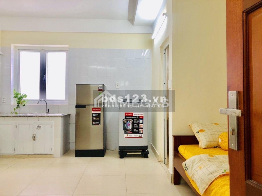 Đầy đủ nội thất cửa sổ lớn ngay Nguyễn Văn Quá - Trường Chinh liên hệ 0778.641.231