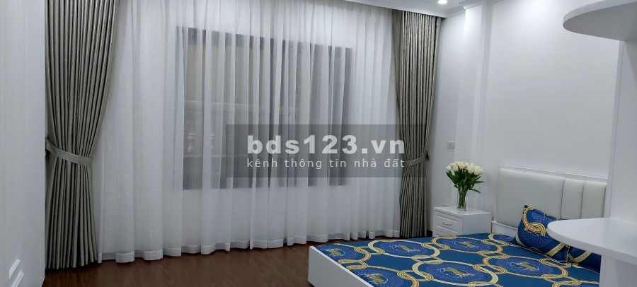 Bán nhà mới thiết kế đẹp 5 tầng diện tích sử dụng 32m2 phố Thái Thịnh giá bán 5,6 tỷ