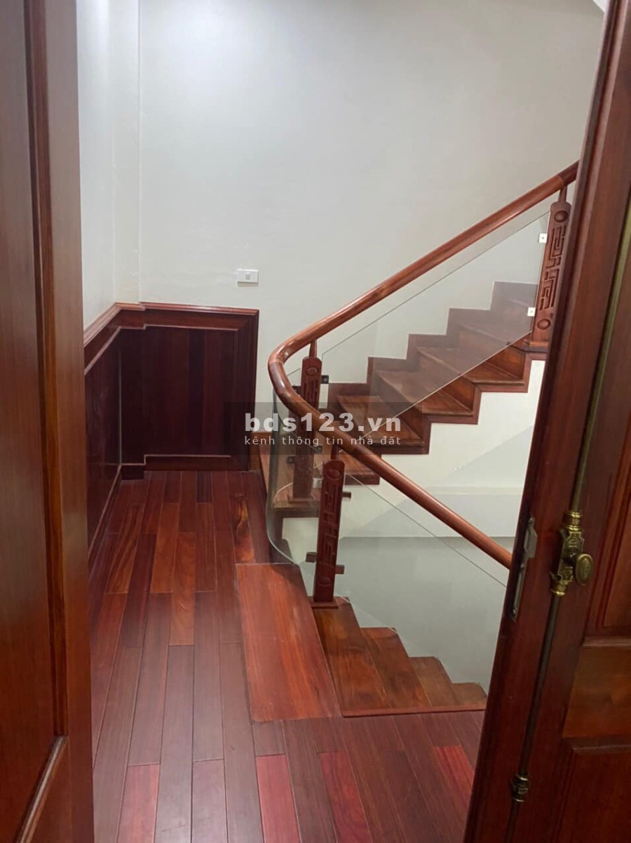 Bán nhà đẹp phố Trần Quốc Vượng 5 tầng diện tích sử dụng 44m2 giá bán nhanh 5.4 tỷ