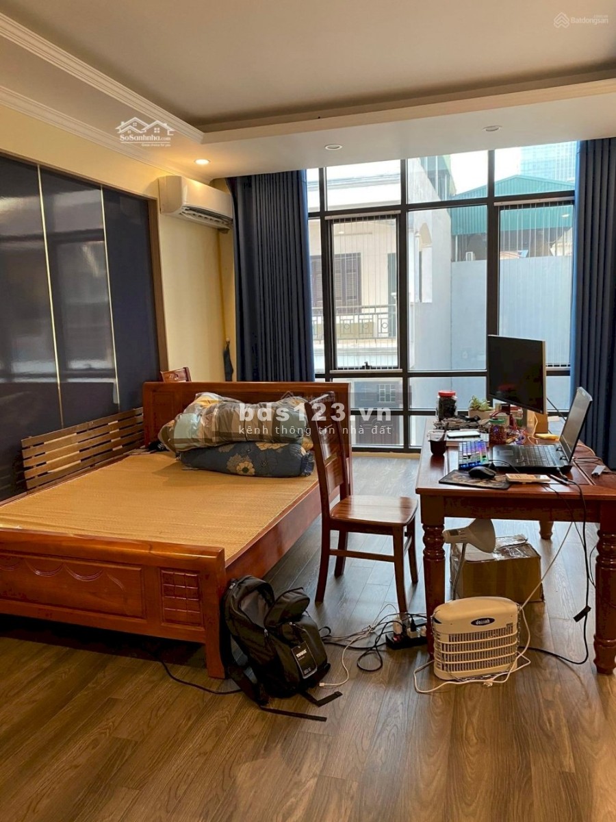 Bán nhà Hoàng Quốc Việt, diện tích sử dụng 62m2, 7 tầng, thang máy, kinh doanh
