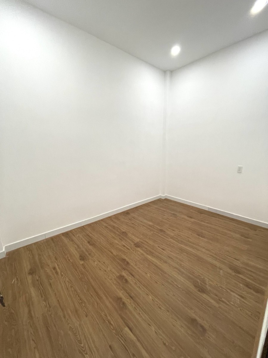Bán nhà hẻm xe hơi Quận Tân Phú 4 tầng bê tông cốt thép, sổ hồng vuông đẹp, giá chỉ 6.35 tỷ
