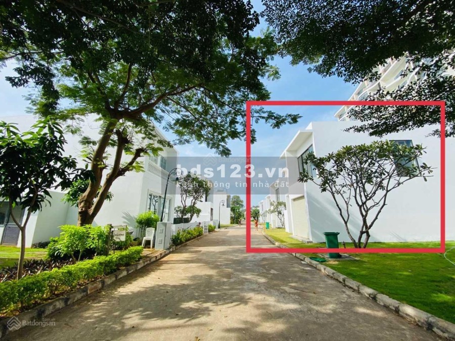 Còn đúng 2 Suất Villa sát biển kí trực tiếp với Chủ đầu tư( Bãi biển riêng, hồ bơi riêng )