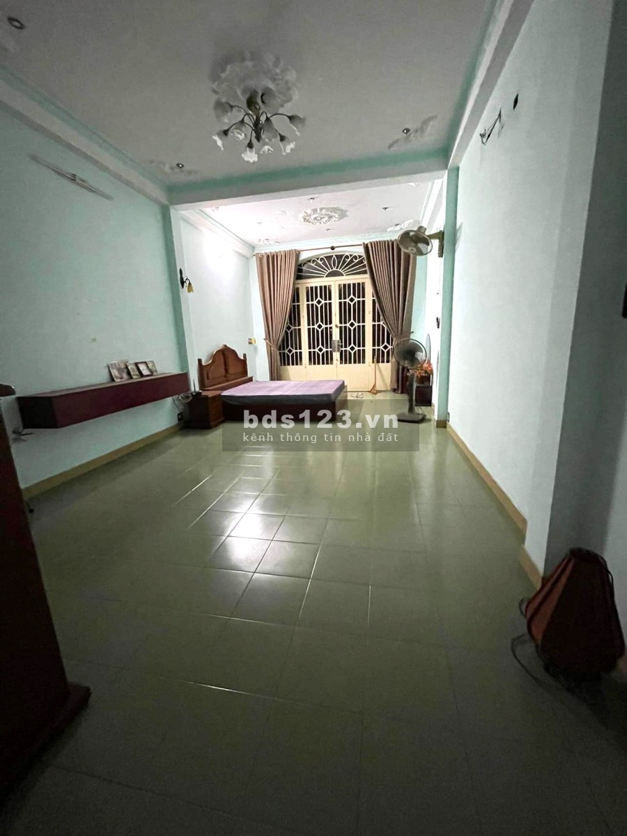 Nhà Nở Hậu giá tốt khu Bàu Cát Sầm Uất diện tích sử dụng 89m2 giá bán chỉ 5.2 Tỷ