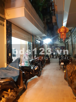 Bán nhà đẹp 5 tầng thiết kế nội thất sang trọng cách phố Bạch Mai chỉ 50m, giá bán 4.65 tỷ