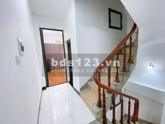 Bán nhà đẹp 5 tầng thiết kế nội thất sang trọng cách phố Bạch Mai chỉ 50m, giá bán 4.65 tỷ