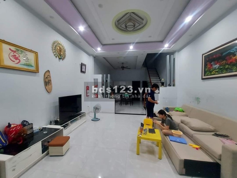 Chỉ 4,4 tỷ có ngay nhà đẹp mặt tiền thoáng mát bàn giao có săn nội thất giá tốt đầu tư sinh lời