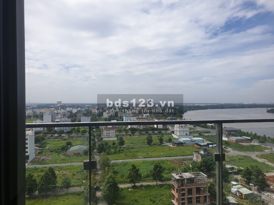 Bán căn One verandah 2pn/2wc Căn góc, tầng cao view sông, thiết kế rộng, dtsd 80m2