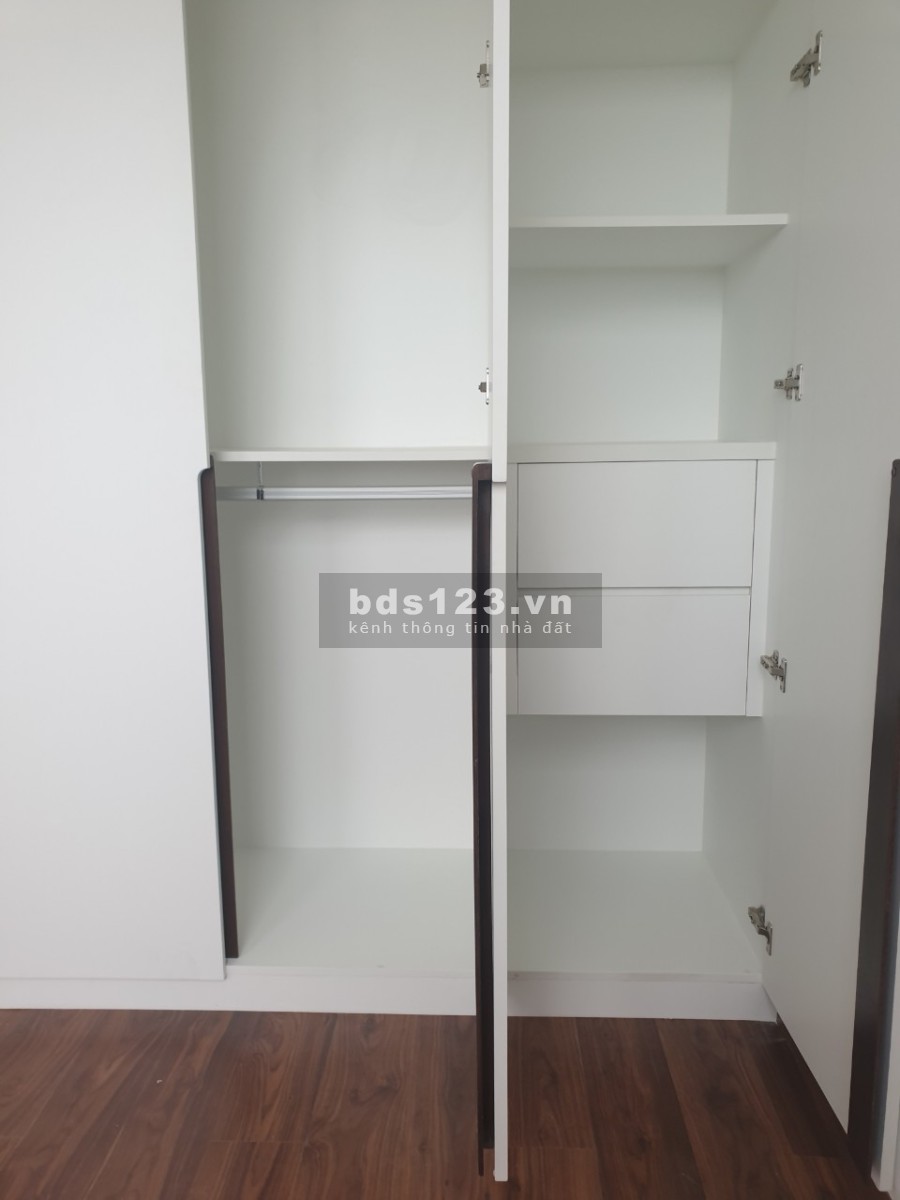 Bán căn One verandah 2pn/2wc Căn góc, tầng cao view sông, thiết kế rộng, dtsd 80m2