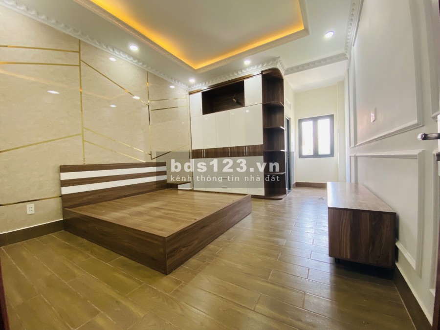 Cần bán căn nhà mặt tiền hẻm 668 Quốc Lộ 13 giá bán 10.3 tỷ, còn thương lượng