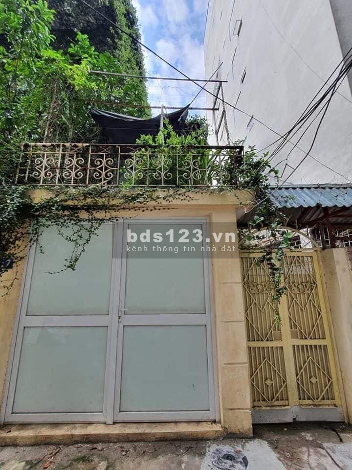 Bán nhà phân lô quân đội ngõ 70 Thái Hà 2 tầng diện tích sử dụng 32m2 giá 5,3 tỷ