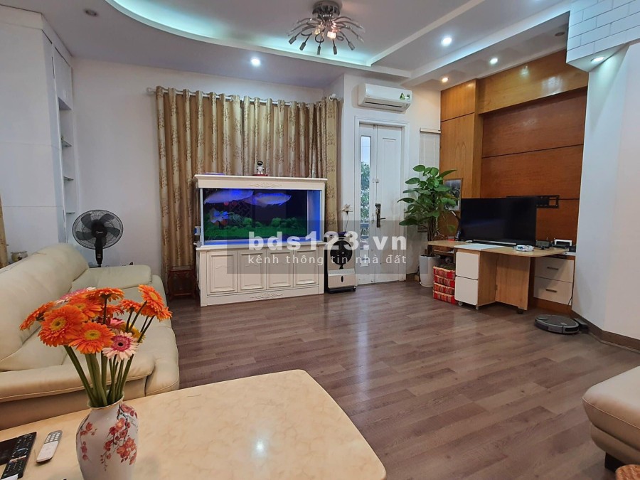 Bán nhà lô góc 2 mặt ngõ ô tô tránh ngõ 12 Đào Tấn 5 tầng 49m2 giá 14,7 tỷ