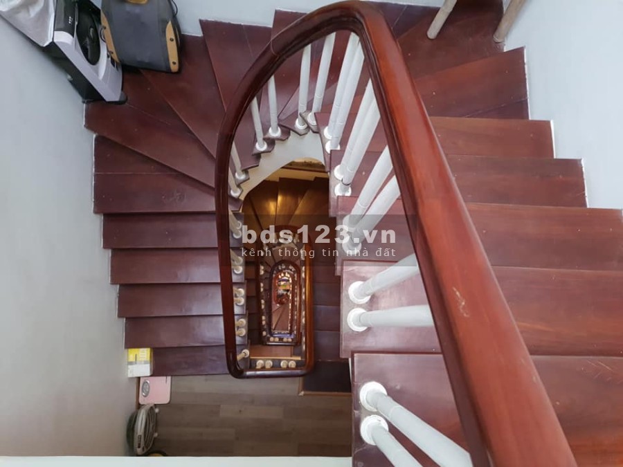 Bán nhà lô góc 2 mặt ngõ ô tô tránh ngõ 12 Đào Tấn 5 tầng 49m2 giá 14,7 tỷ