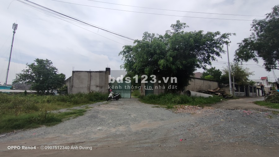 Cần bán đất diện tích sử dụng 1730m2 Full thổ, Hóc Môn, tiện xây kho xưởng