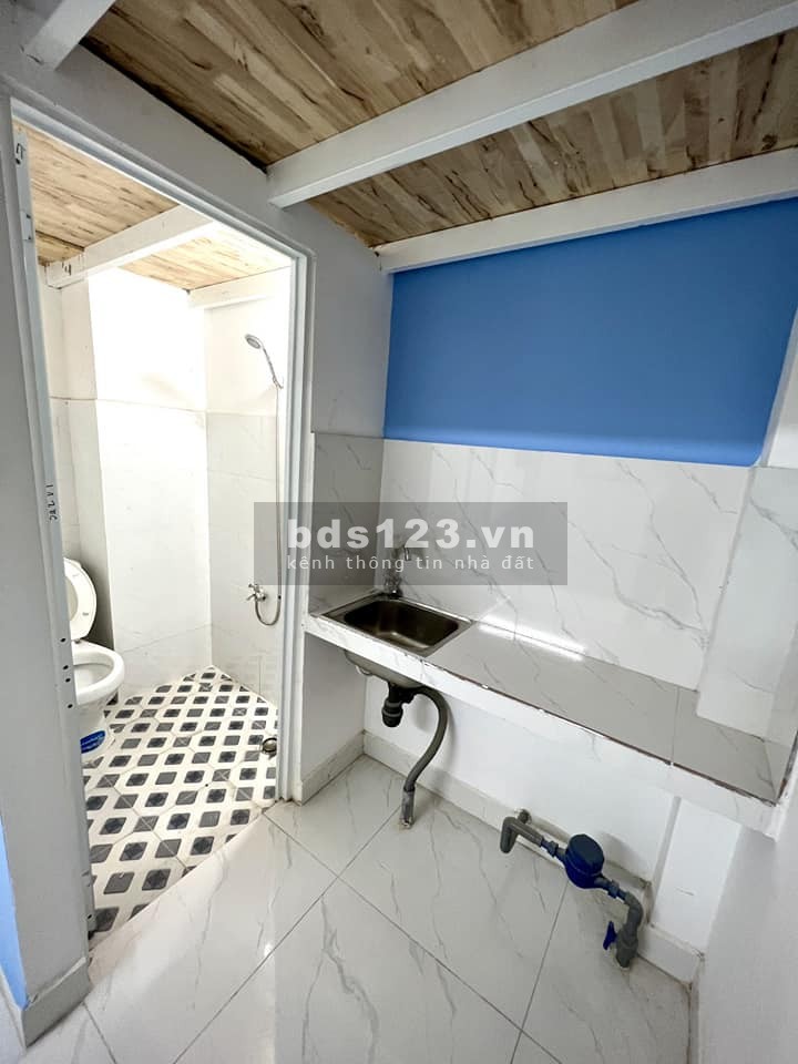 Cho thuê phòng trọ ở được 3-4 người gần nhà Thiếu Nhi Gò Vấp, nhà xe luôn có bảo vệ, camera an ninh