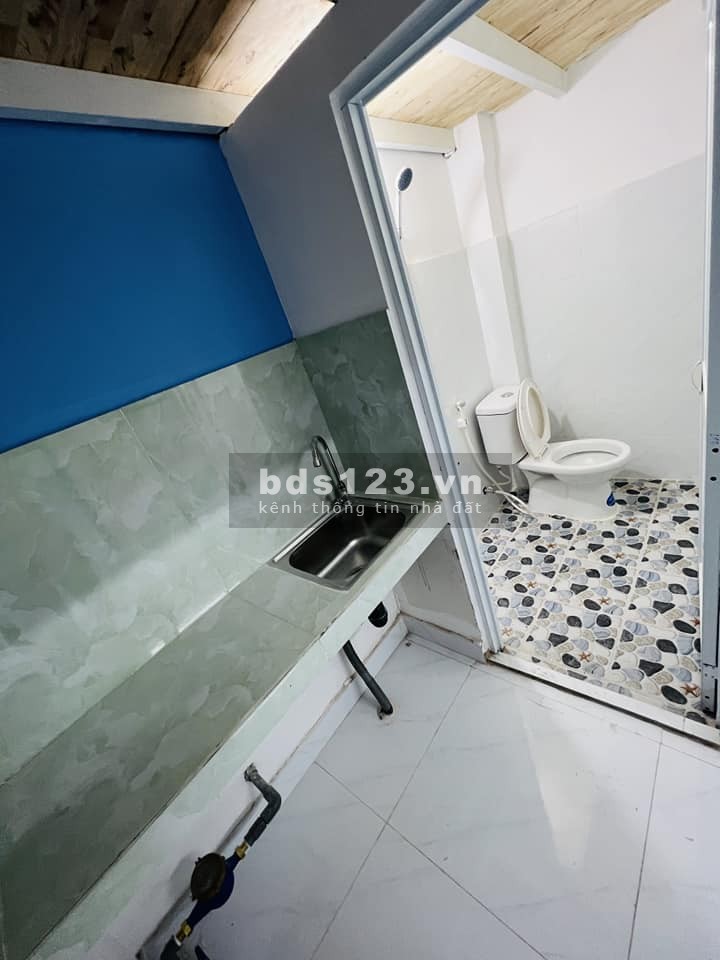 Cho thuê phòng trọ ở được 3-4 người gần nhà Thiếu Nhi Gò Vấp, nhà xe luôn có bảo vệ, camera an ninh