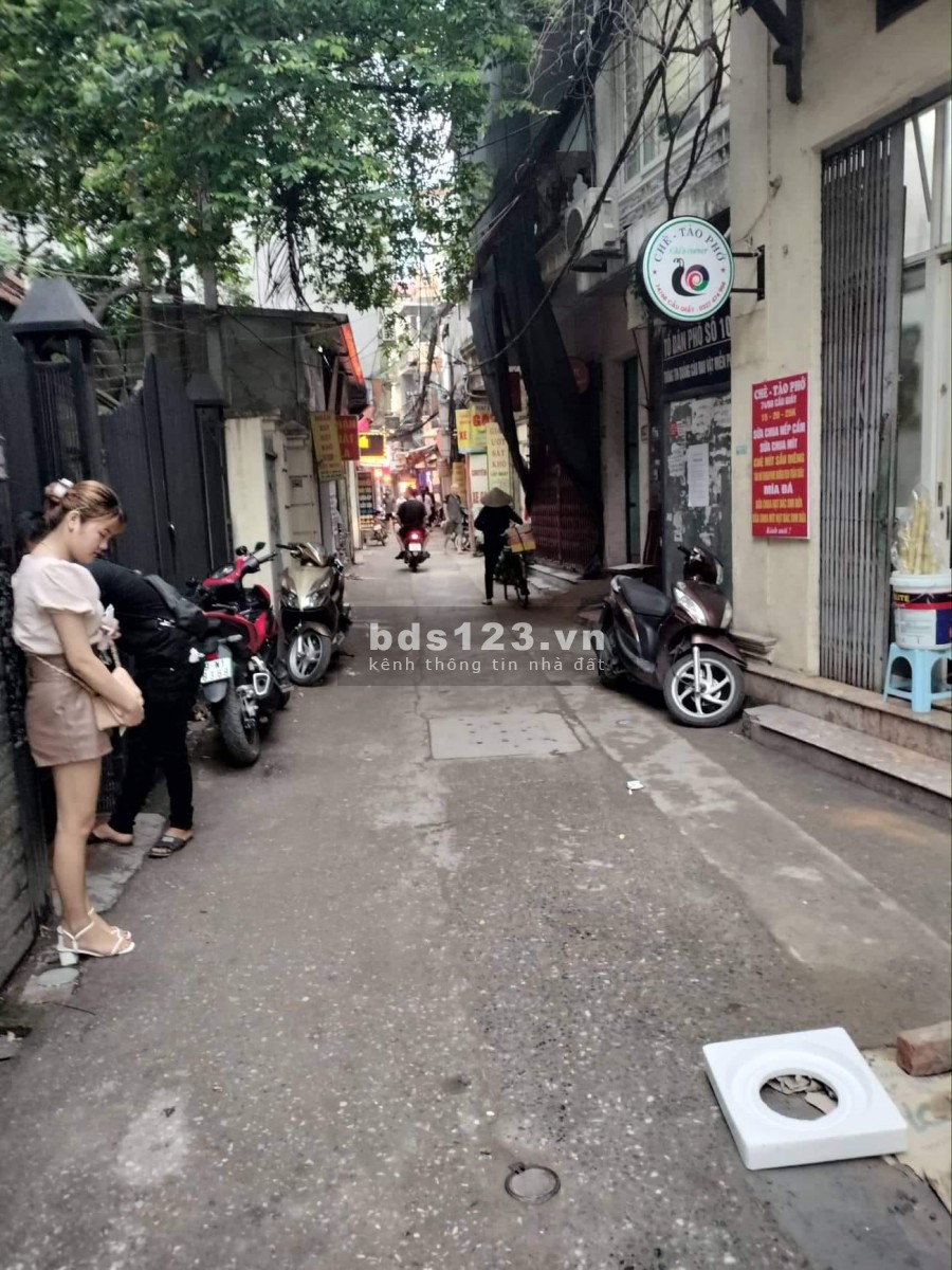 Bán nhà Cầu Giấy dtsd 33m2 6 tầng giá bán 5.1 tỷ, 2 mặt thoáng ngõ ô tô gần chợ thông phố Quan Hoa