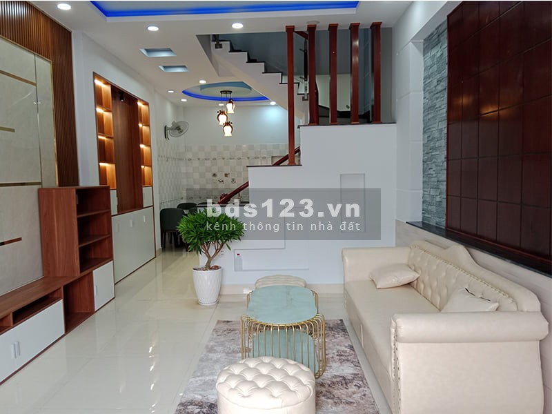 Bán nhà nguyên căn hẻm xe hơi Phạm Văn Chiêu Gò Vấp, nhà mới đúc kiên cố 4 tầng, giá tốt