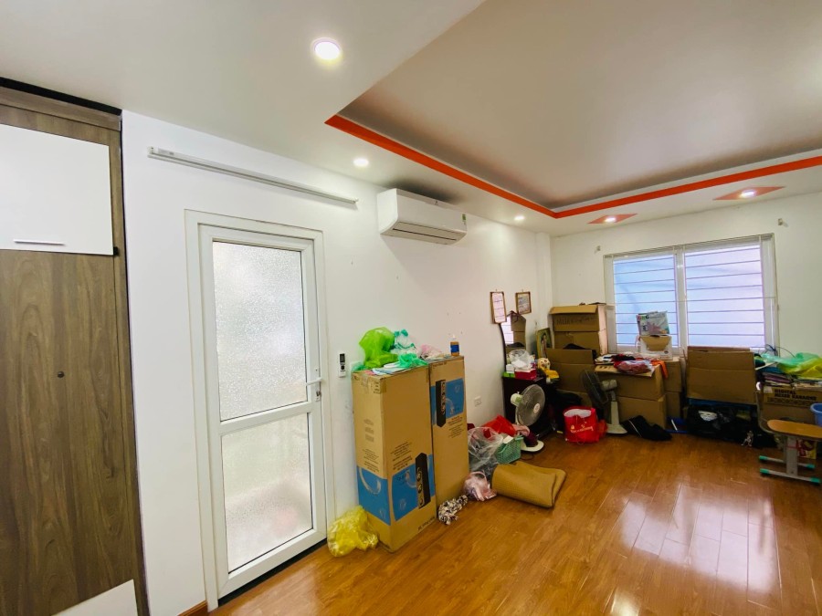 Bán nhà mặt ngõ Tam Trinh đẹp 2 mặt thoáng, kiến trúc nhà đẹp, bàn giao đầy đủ nội thất